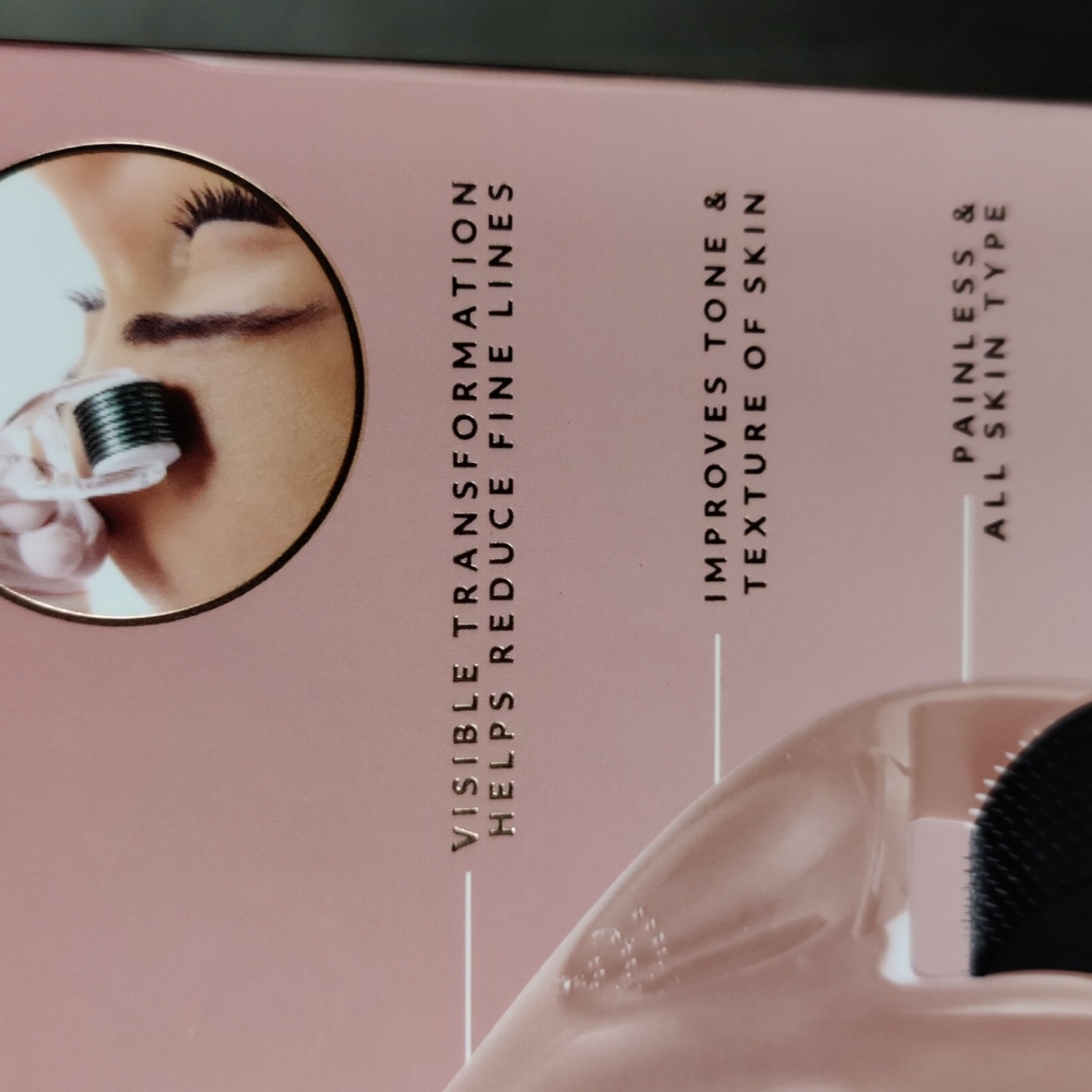 NIB Brookstone Titanium Microneedling Derma Facial Skincare Roller - Picture 6 of 8
